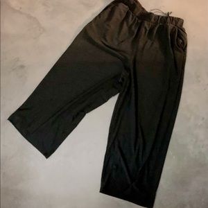Soft High waist crop pants